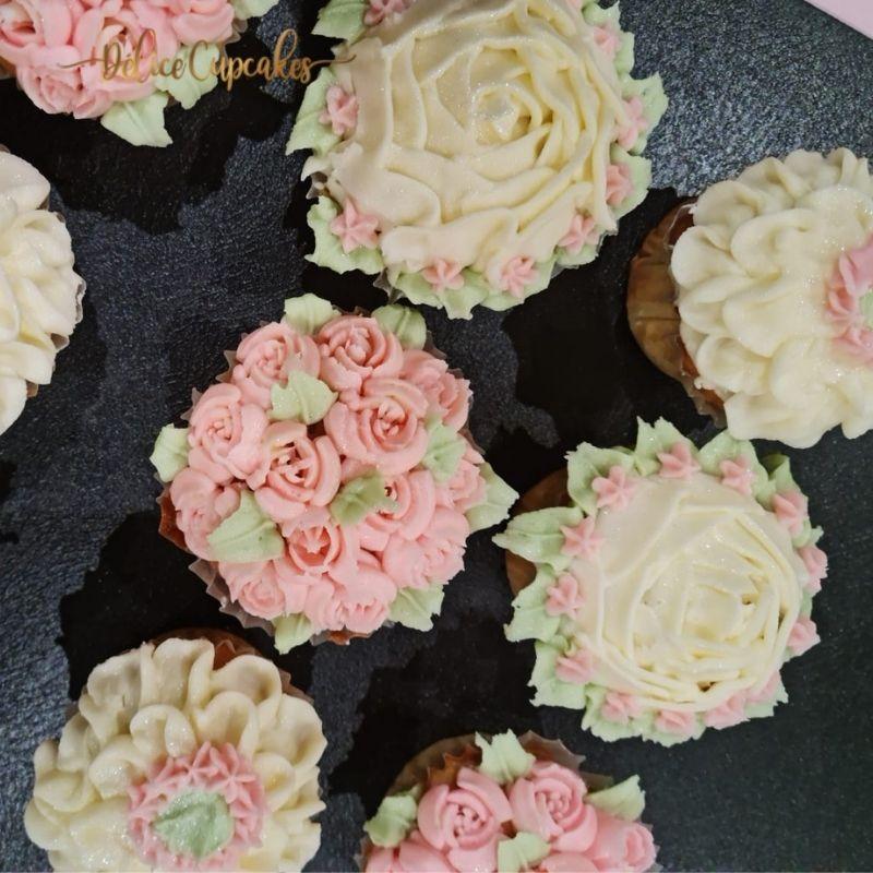 Coffret de cupcakes à offrir thème Fleurs