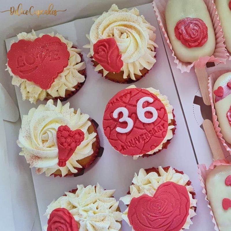 Cupcakes thème Fleurs/Anniversaire/Mariage... à partir de