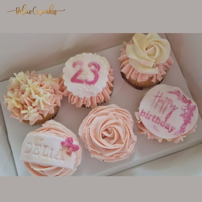 Cupcakes thème Fleurs/Anniversaire/Mariage... à partir de