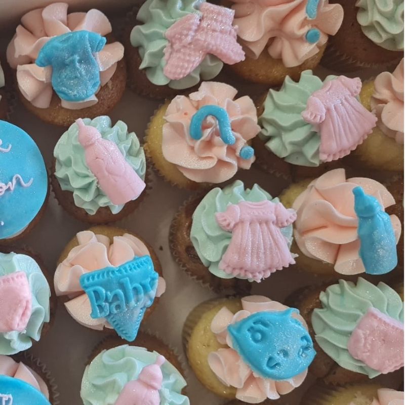 Cupcakes thème Bébé/ Naissance/ Gender Reveal à partir de