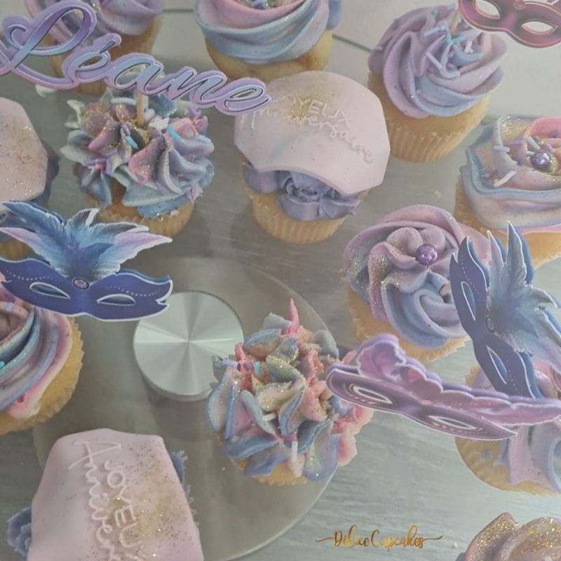 Cupcakes avec Toppers thème Disney ou autre à préciser à partir de