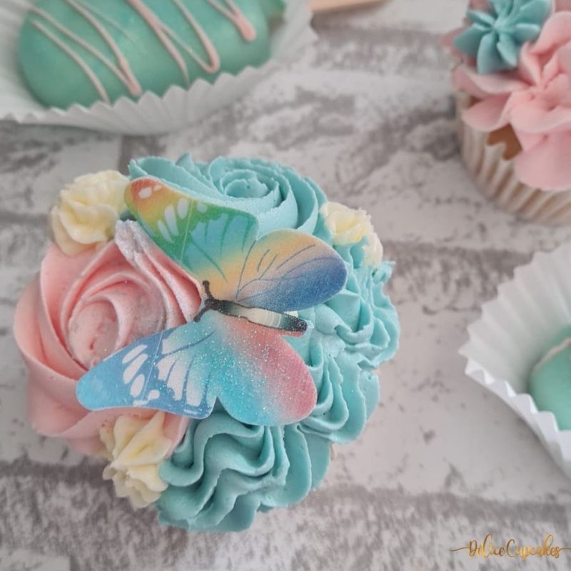 Cupcakes thème Fleurs/Anniversaire/Mariage... à partir de