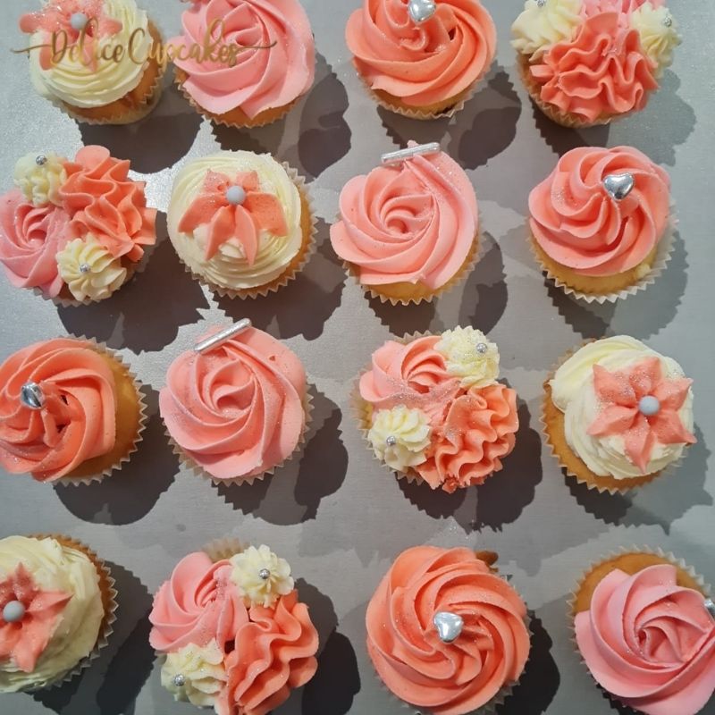 Cupcakes thème Fleurs/Anniversaire/Mariage... à partir de