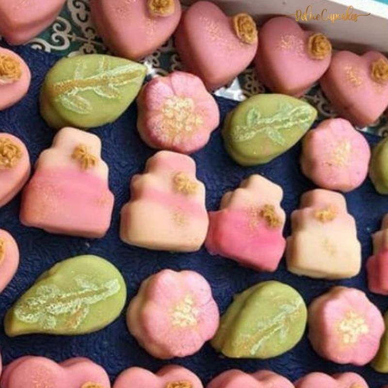 Mini Napolitaine Deluxe forme pièce montée Mariage/Fiançailles/Amour