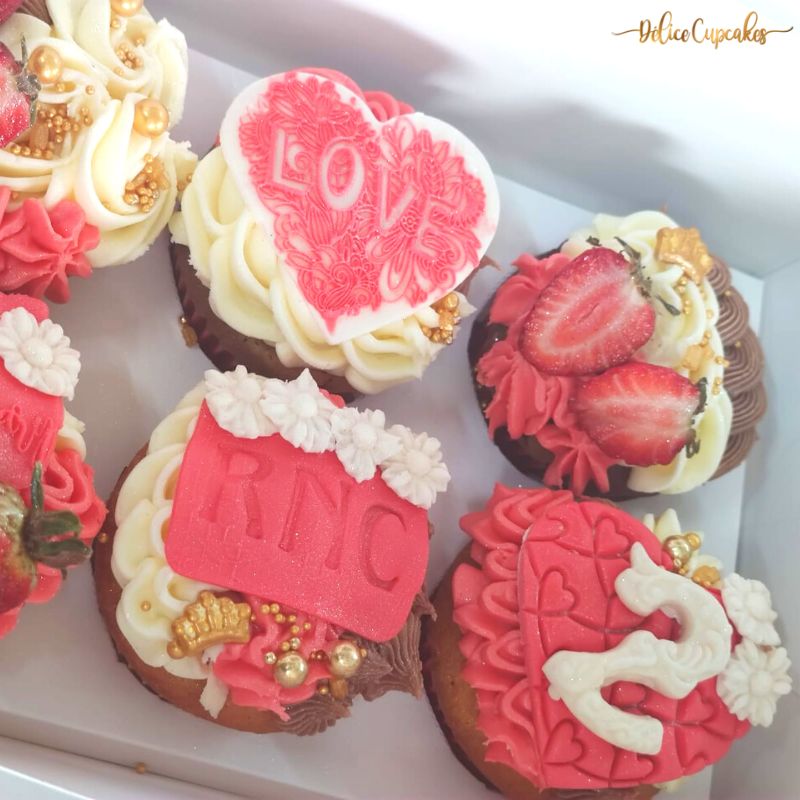 Cupcakes thème Fleurs/Anniversaire/Mariage... à partir de