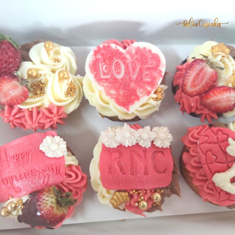 Cupcakes thème Fleurs/Anniversaire/Mariage... à partir de