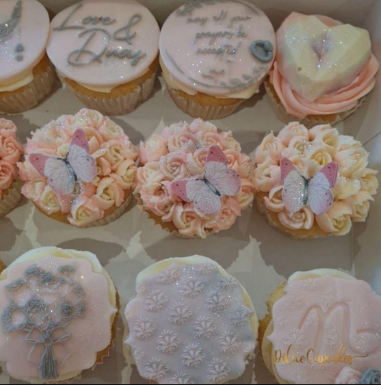 Coffret de cupcakes à offrir thème Fleurs