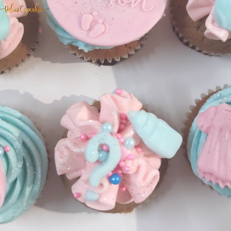 Cupcakes thème Bébé/ Naissance/ Gender Reveal à partir de
