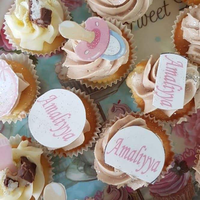Coffret de cupcakes à offrir pour une Naissance