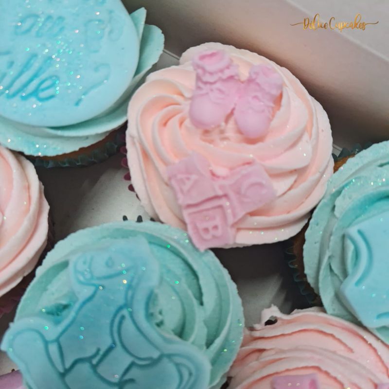 Cupcakes thème Bébé/ Naissance/ Gender Reveal  à partir de